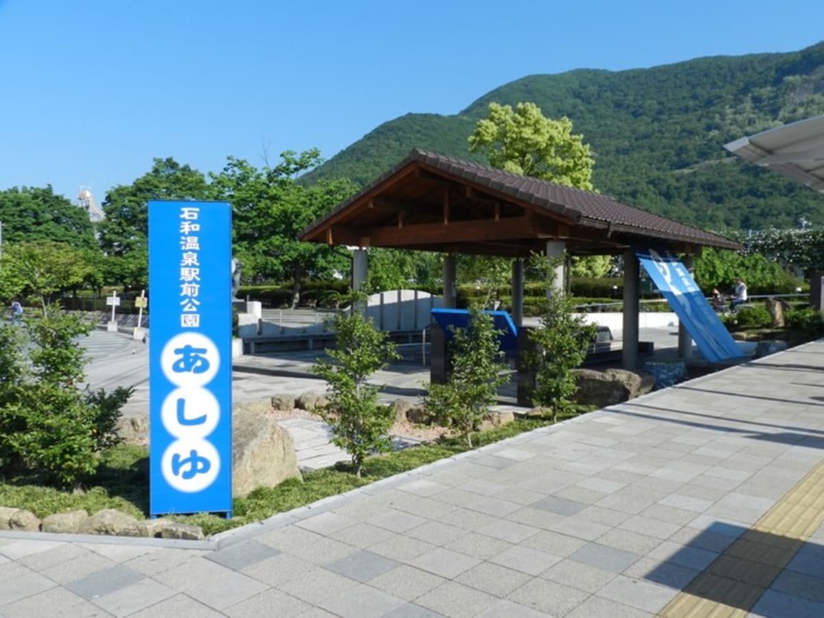 山梨県笛吹市-コンパニオン宴会スポットランキング1位は石和温泉